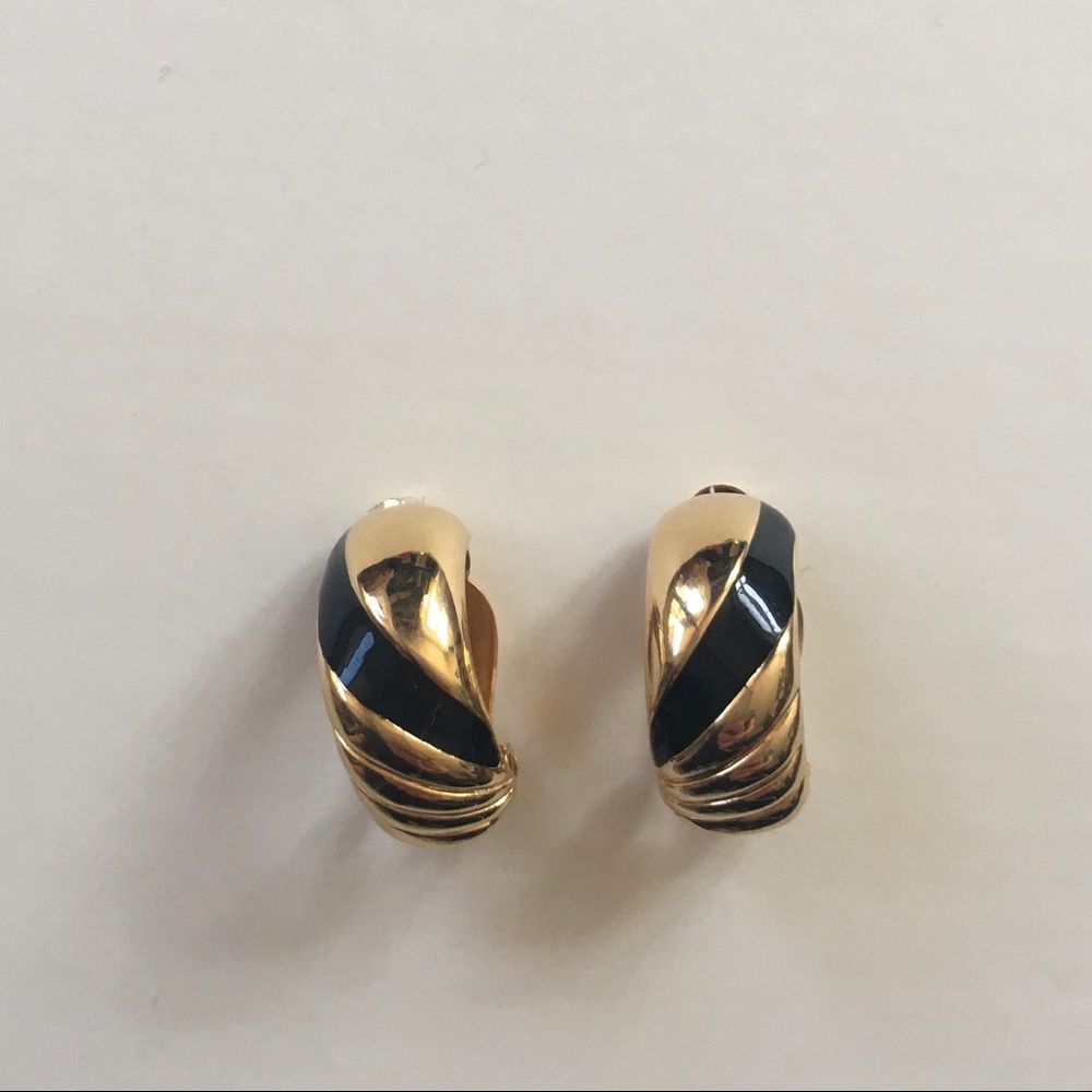 Vintage black & gold clip-on earrings